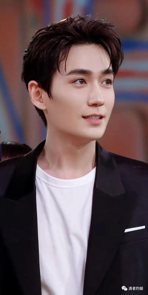 刘大锤爆料男爱豆视频,男爱豆私密视频引发热议 第1张 刘大锤爆料男爱豆视频,男爱豆私密视频引发热议 第1张